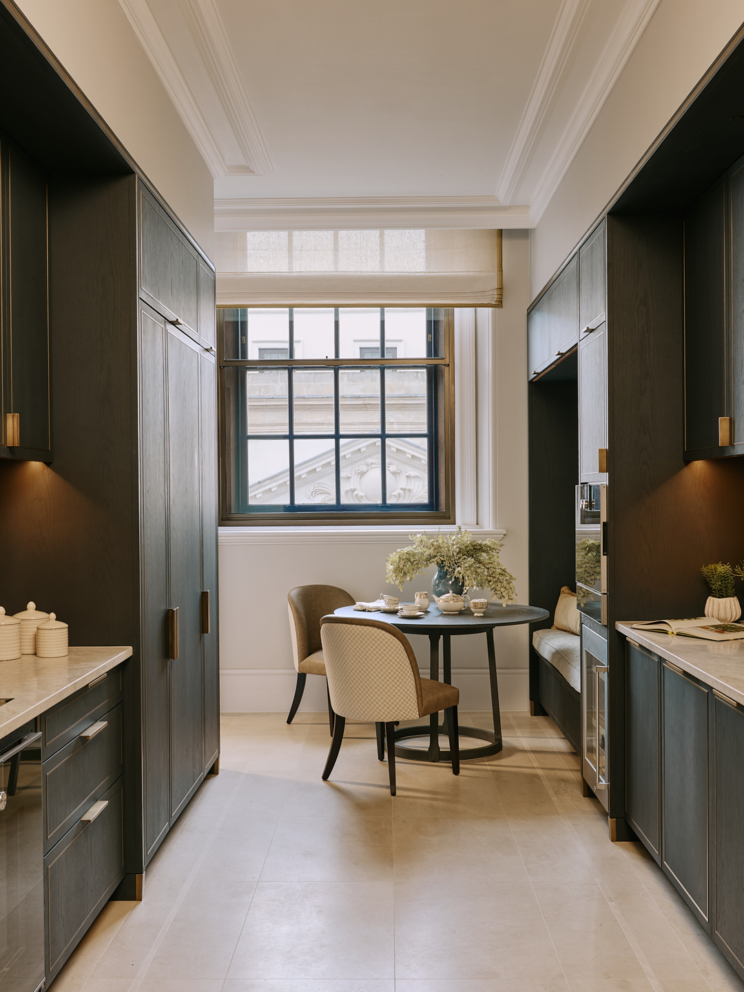 Shot 02 028 Ef V1 1 INSTAGRAM