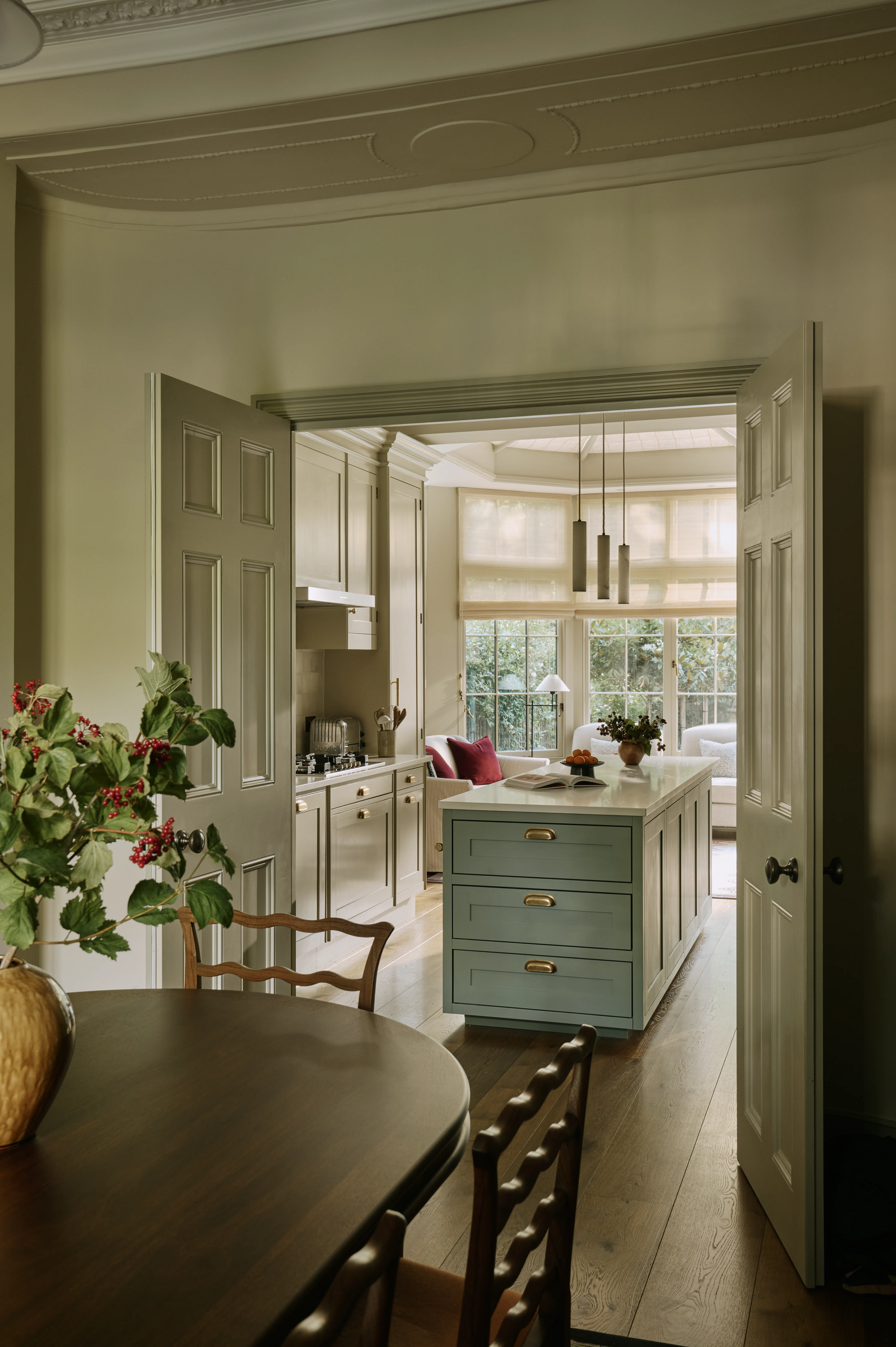 view-from-dining-room-to-kitchen-and-snug-in-south-kensington-family-home-project