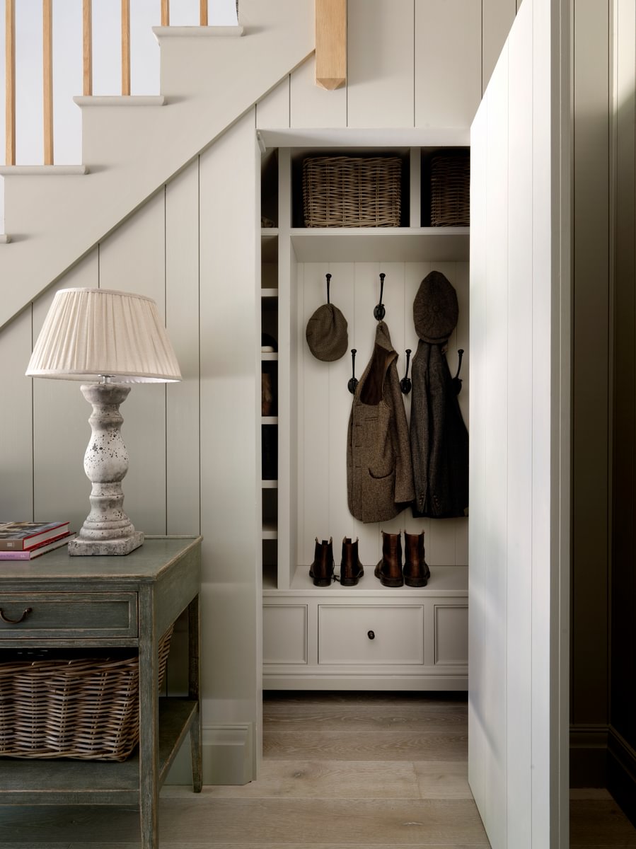 sims-hilditch-interior-design-oxfordshire-farmhouse-cupboard-under-the-stairs-storage