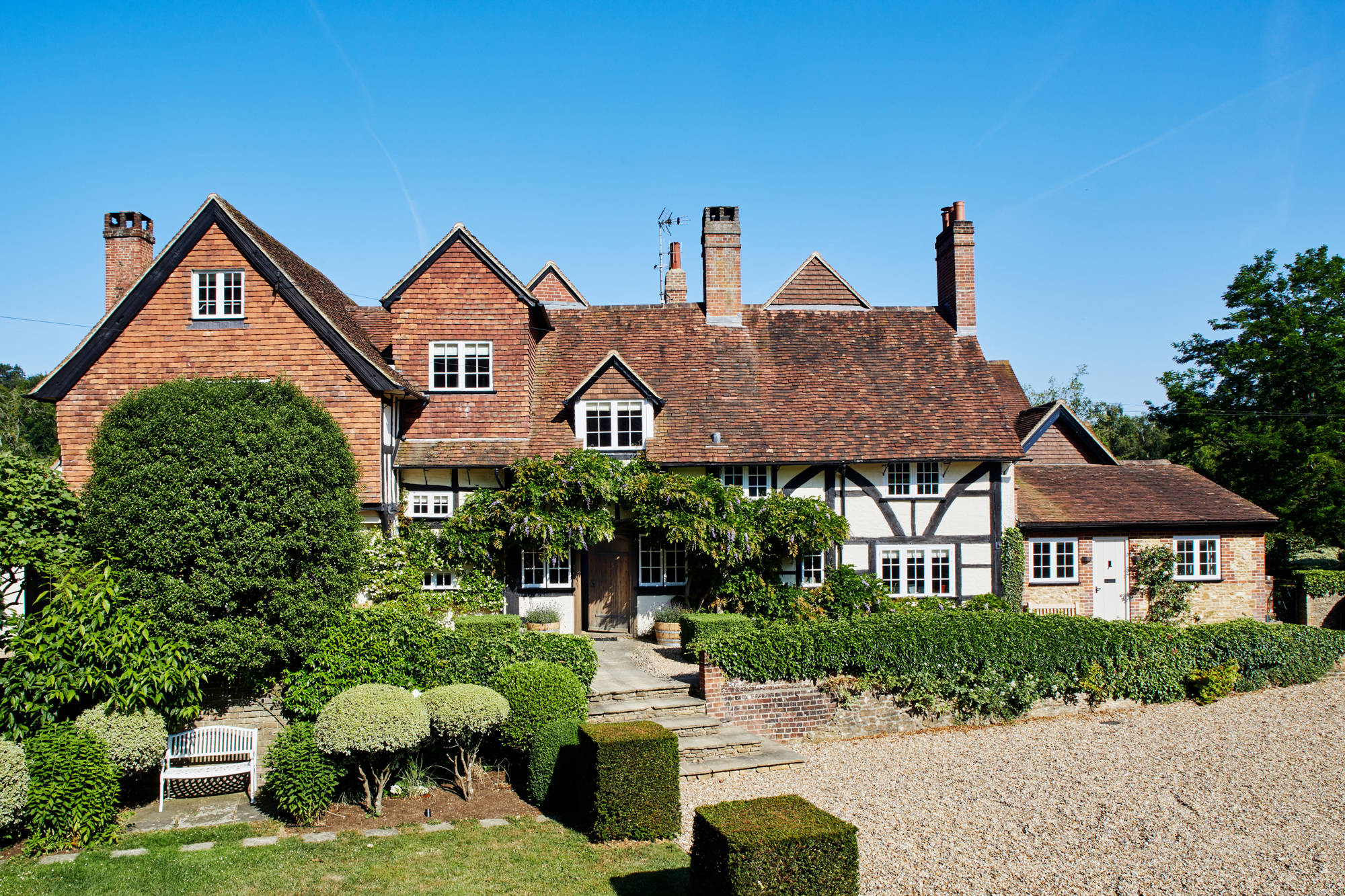 Sims Hilditch Surrey Lake House (1) (1)