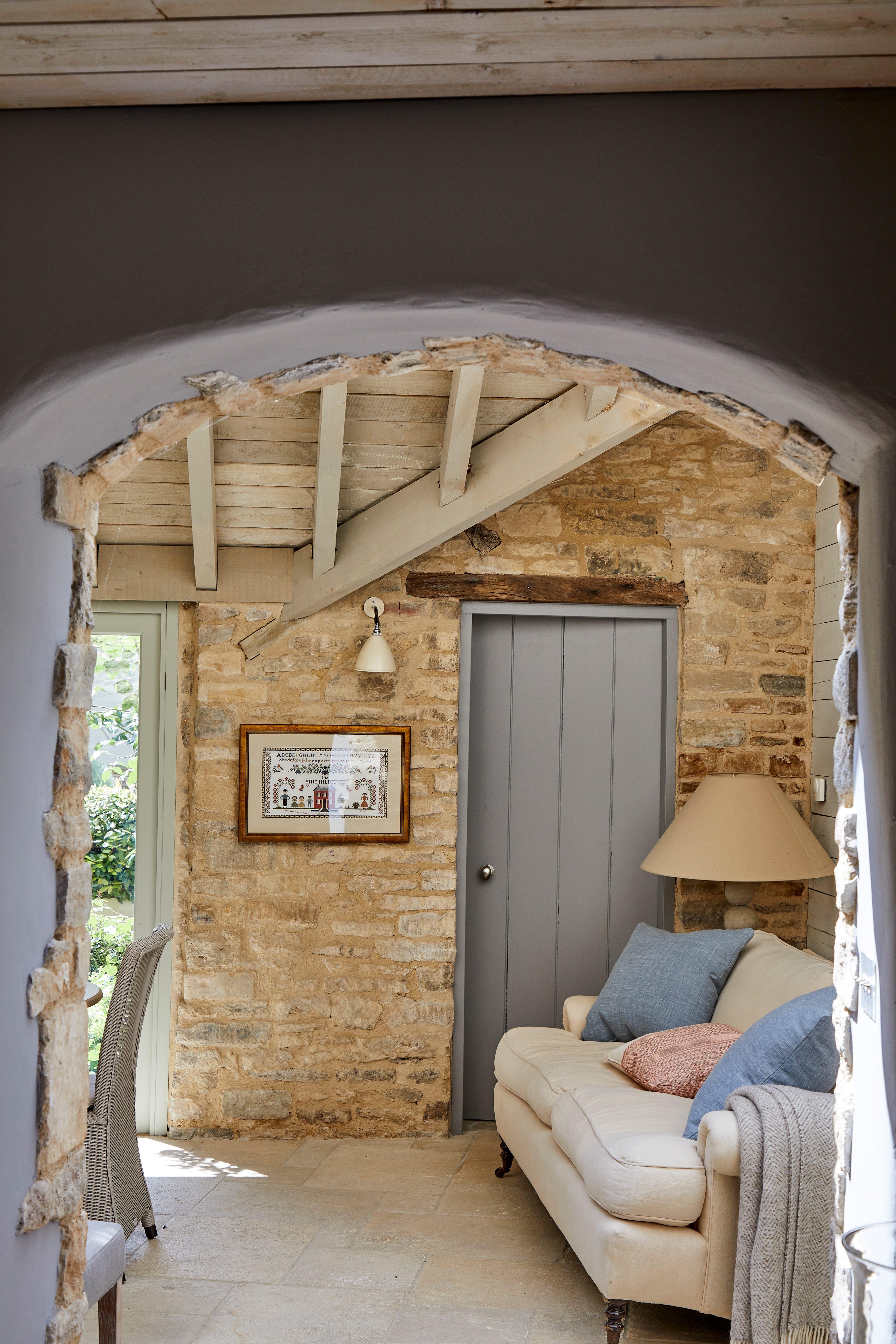 Sims Hilditch Wiltshire Barn Conversion (12) (1)