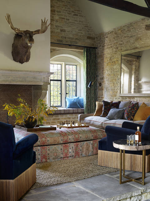 Sims Hilditch The Party Barn (13)