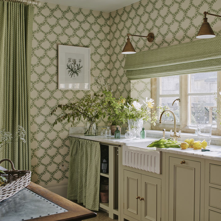 Flower room in listed property