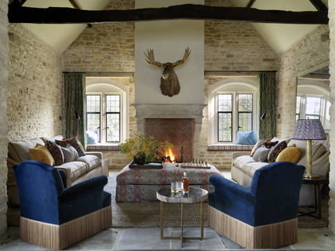 Sims Hilditch The Party Barn (6)